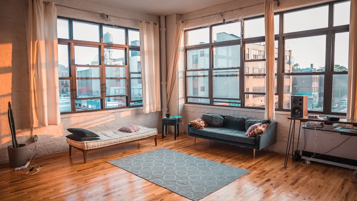 Réduire le bruit en appartement : ce qui isole vraiment